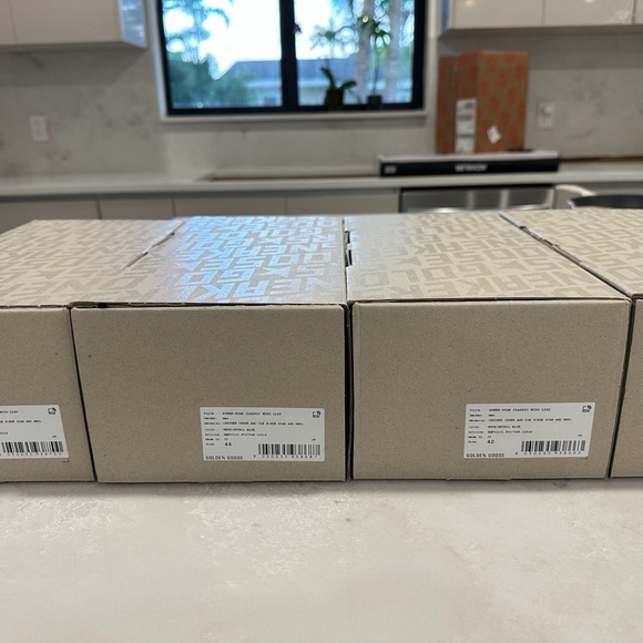 Golden Goose White and Blue Men's Shoes - Picture 6 of 8